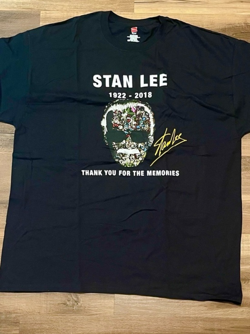 Stan Lee! Black Graphic Tribute T-Shirt!